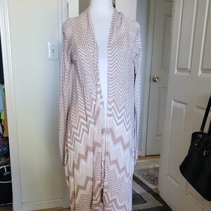 Love Stitch Chevron Knit Cardigan in Cream and Tan Closet clearout